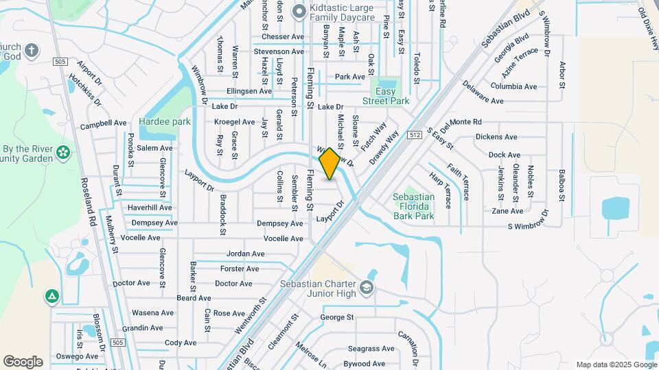 526 Frink Ave Map and Location Details