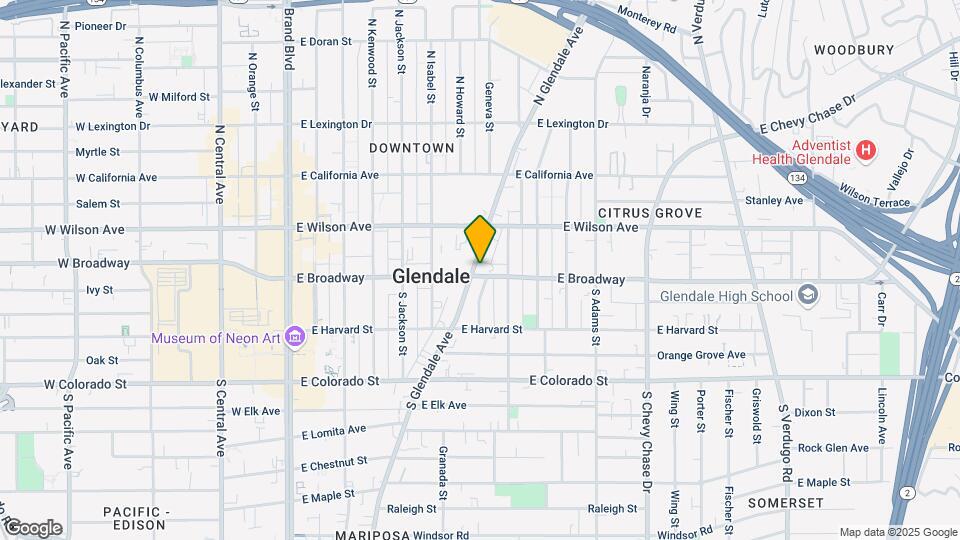 102 N Glendale Ave Mapa y Detalles de la Ubicación