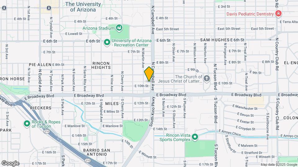 1823 E 10th St Map and Location Details