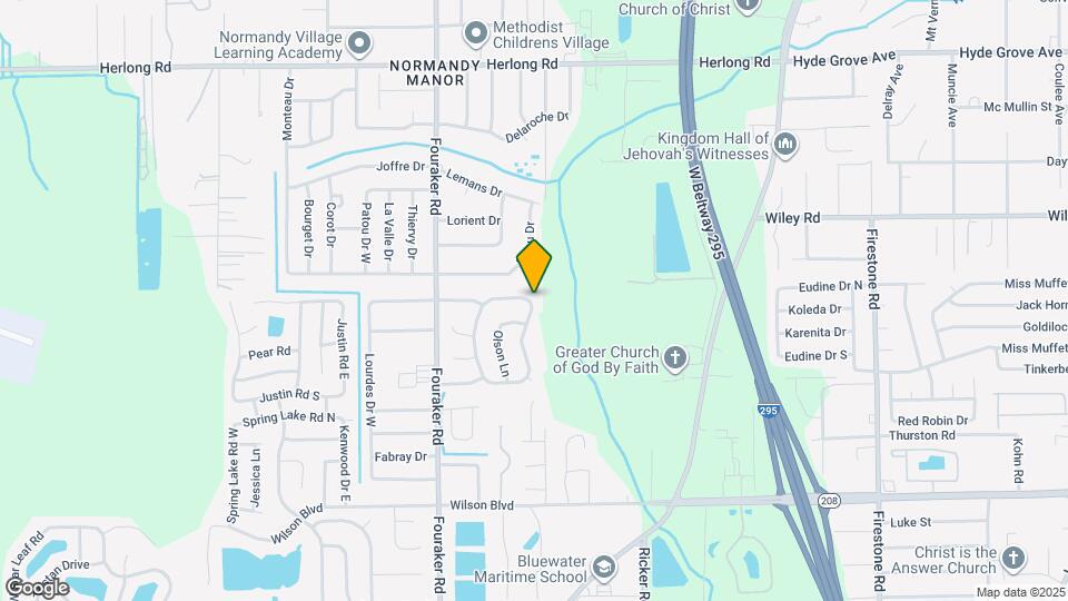 7901 Winterwood Cir N Map and Location Details