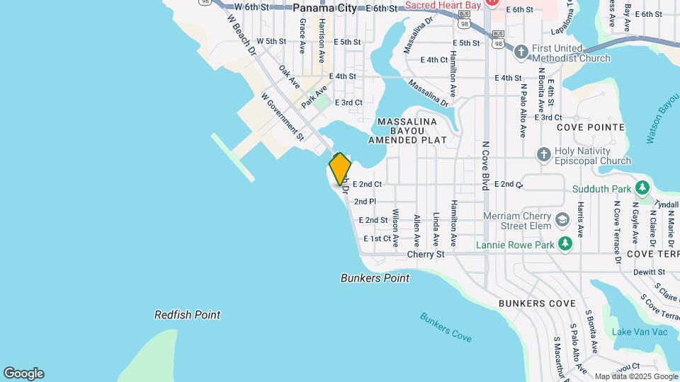 424 E Beach Dr Map and Location Details