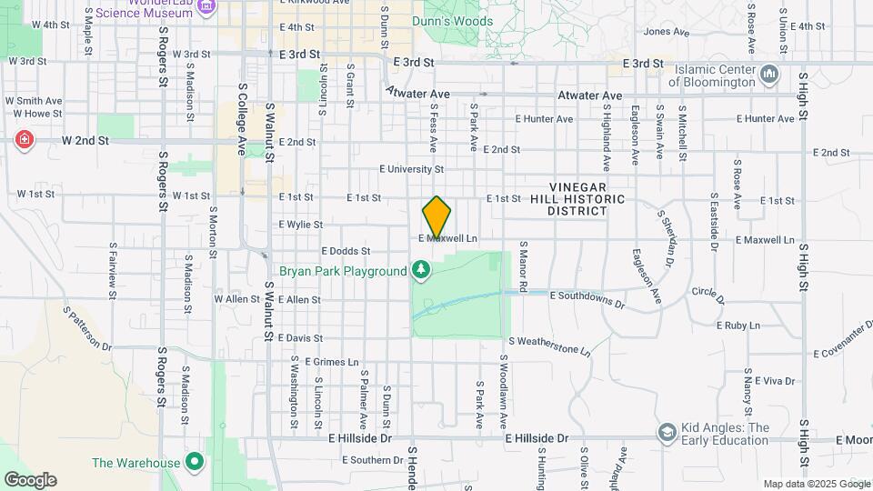 702 E Maxwell Ln Map and Location Details