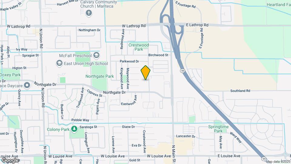 Crestwood Villa Apartments Map and Location Details