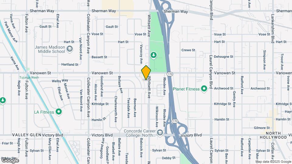 6727 Whitsett Ave Map and Location Details