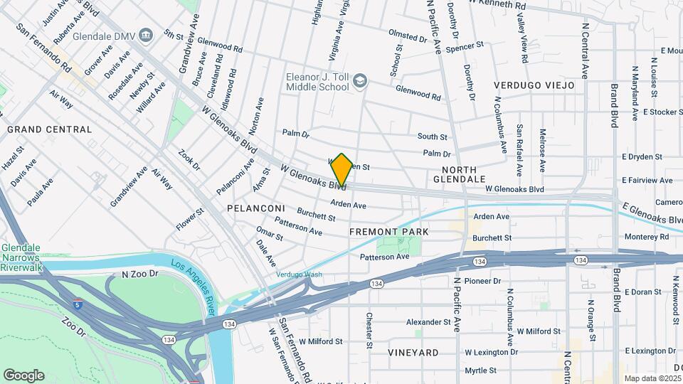 712 W Glenoaks Blvd Map and Location Details