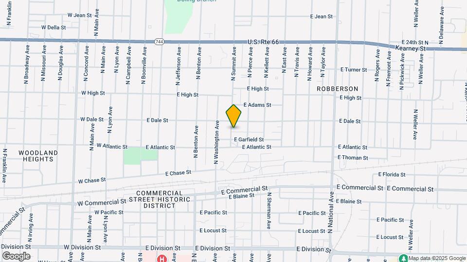 2038 N Summit Ave Map and Location Details