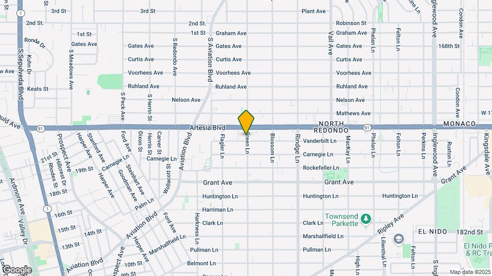 1923 Vanderbilt Ln Map and Location Details