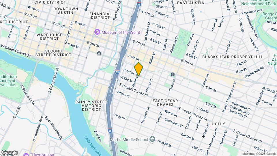 1105 E 3rd St Map and Location Details