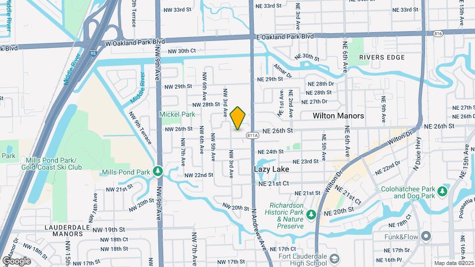 215 NW 25th St Map and Location Details