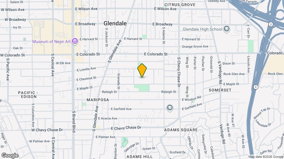 810 E Chestnut St Map and Location Details