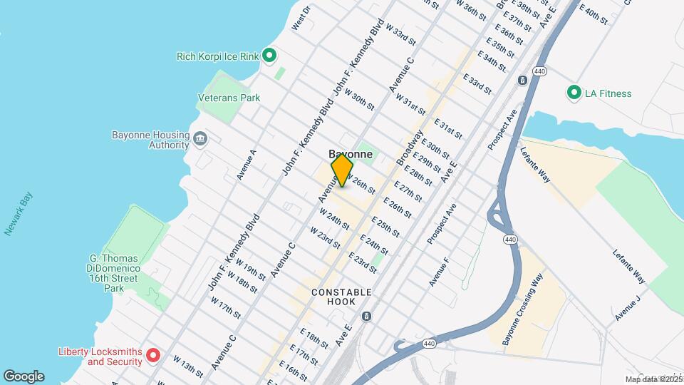41 West 25th Street Map and Location Details