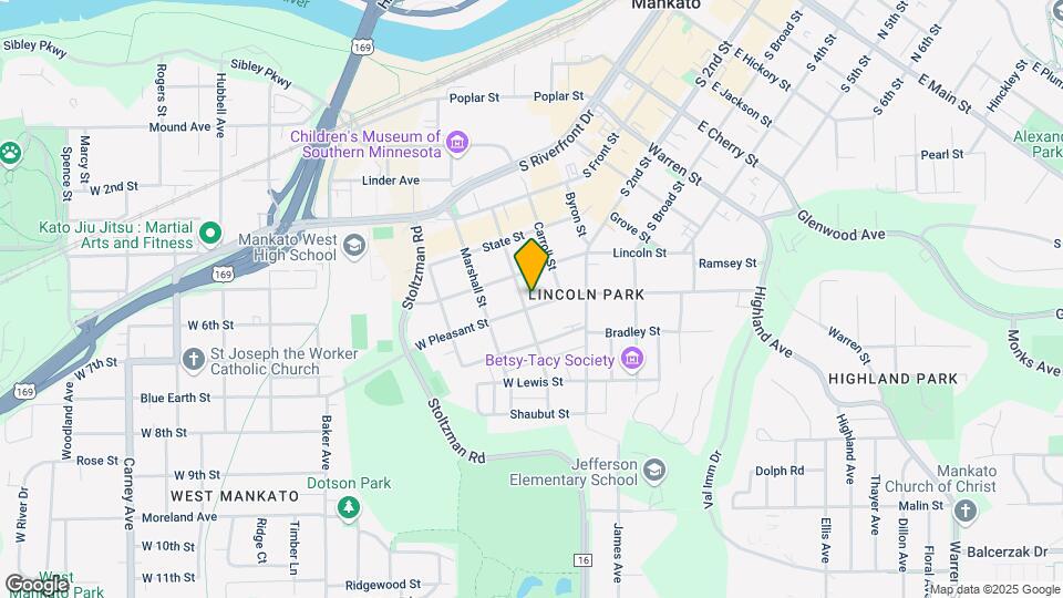 224 W Pleasant St Map and Location Details