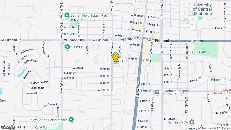 213 W 7th St Map and Location Details
