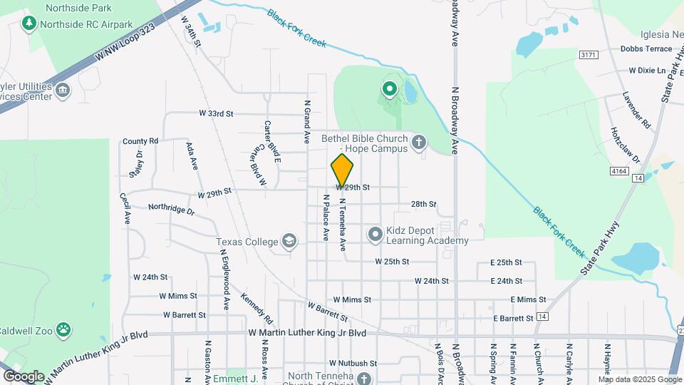 2976 N Tenneha Ave Map and Location Details