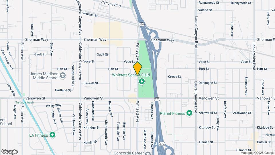 6927 Whitsett Ave Map and Location Details
