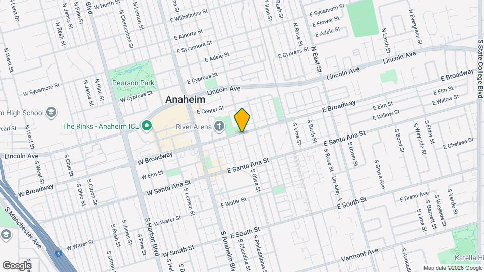 324 E Broadway Map and Location Details