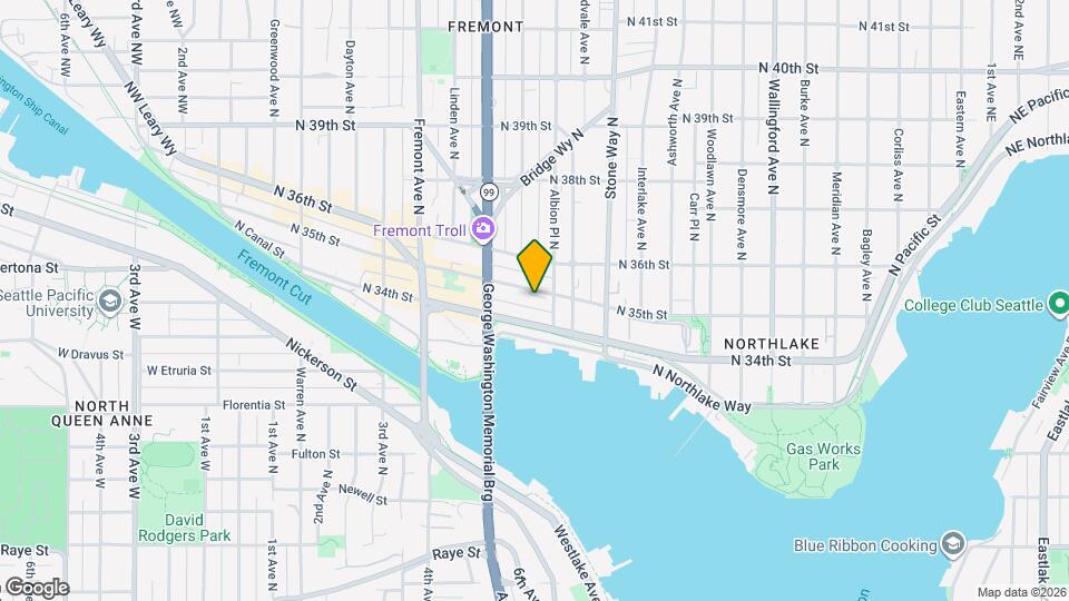 949 N 35th St Map and Location Details