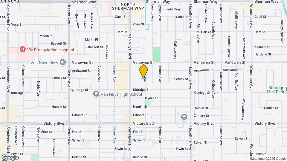 6637 Sylmar Ave Map and Location Details