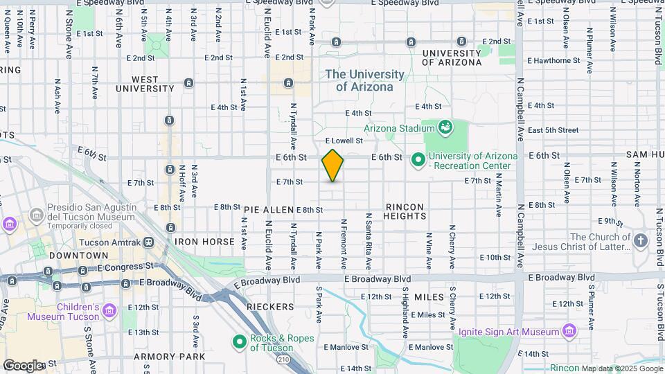 1030 E 7th St Map and Location Details