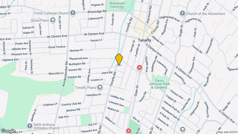 228 Tenafly Rd Map and Location Details