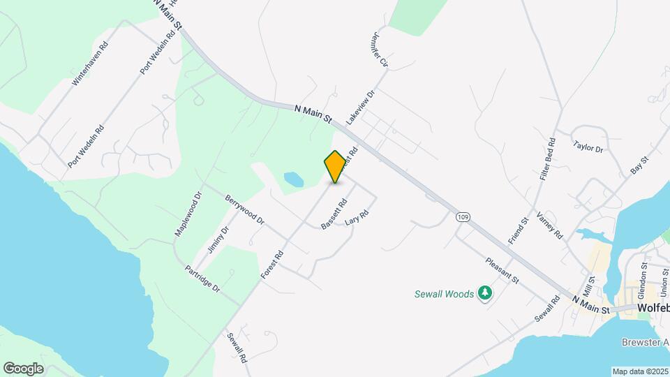 32 Forest Rd Map and Location Details