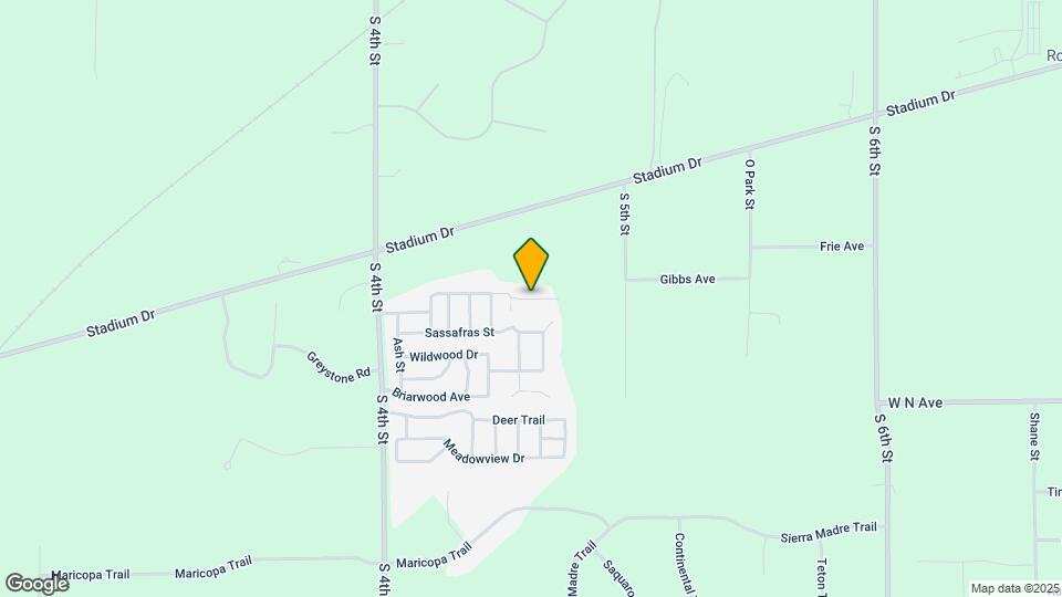 8720 Dogwood Ave Map and Location Details