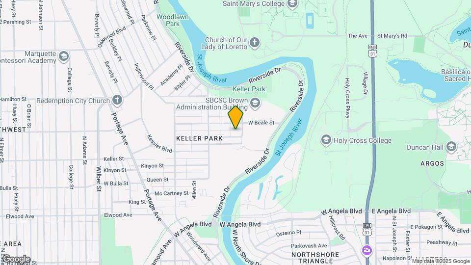 813 Roosevelt St Mapa y Detalles de la Ubicación