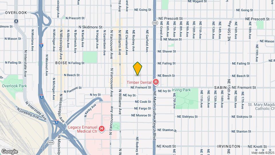 122 NE Beech St Map and Location Details