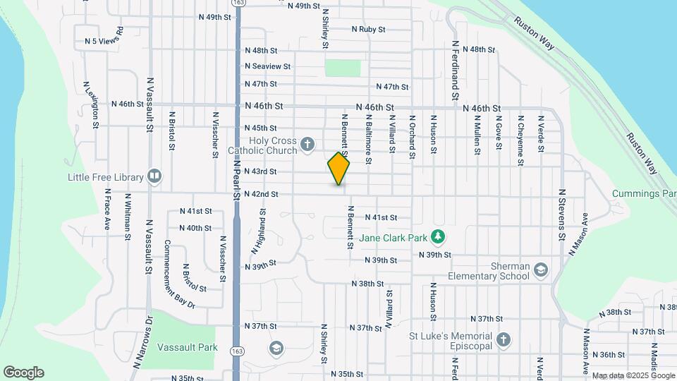 5405 N 42nd St Map and Location Details