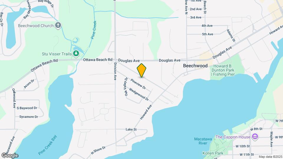 576 Pinecrest St Map and Location Details