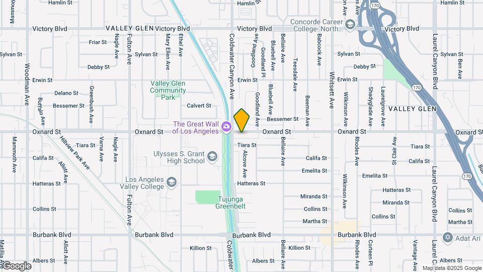 12844 Oxnard St Mapa y Detalles de la Ubicación