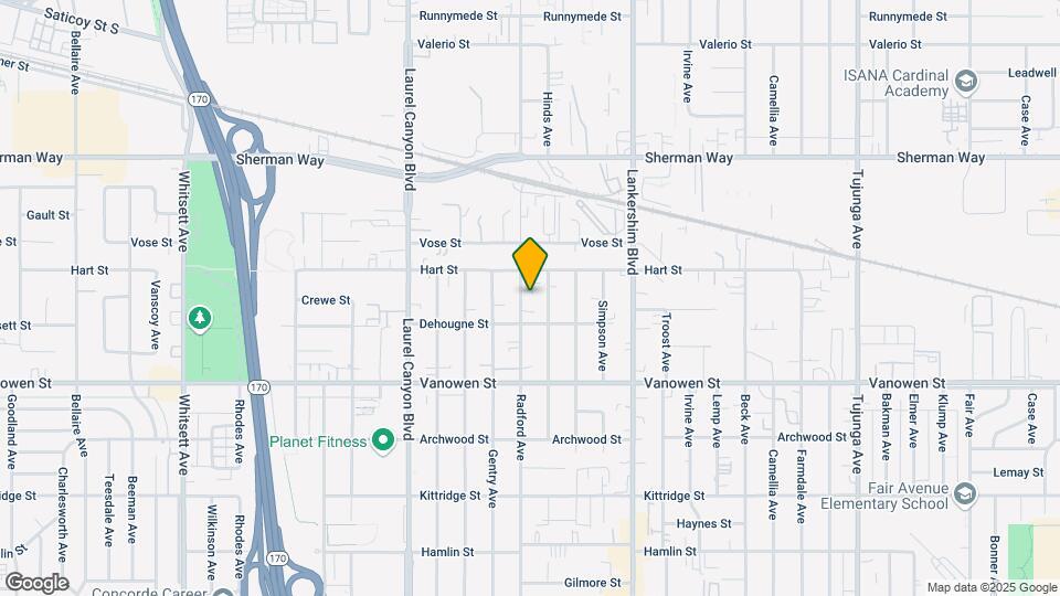 6928 Radford Ave Map and Location Details