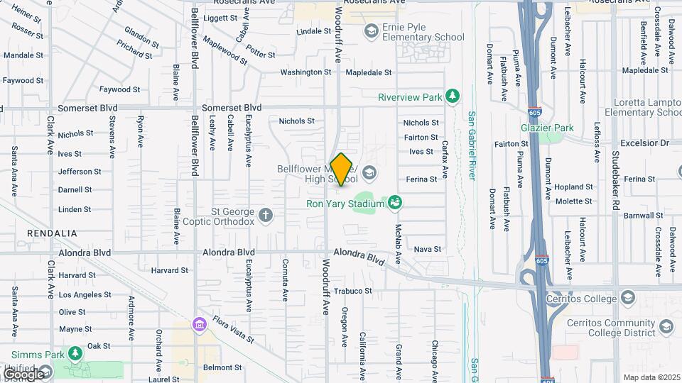 15522 Woodruff Ave. Mapa y Detalles de la Ubicación