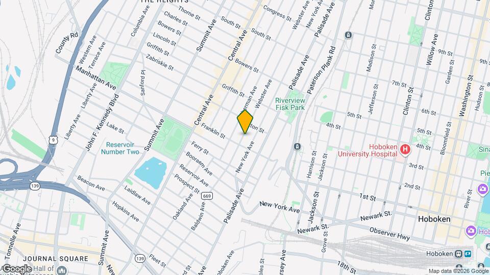112 Webster Ave Mapa y Detalles de la Ubicación