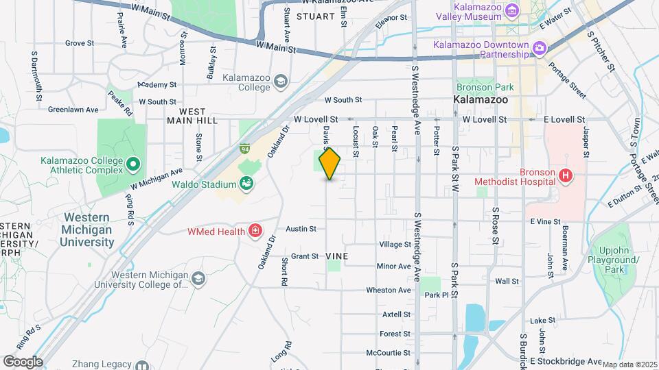 615 Davis St Map and Location Details