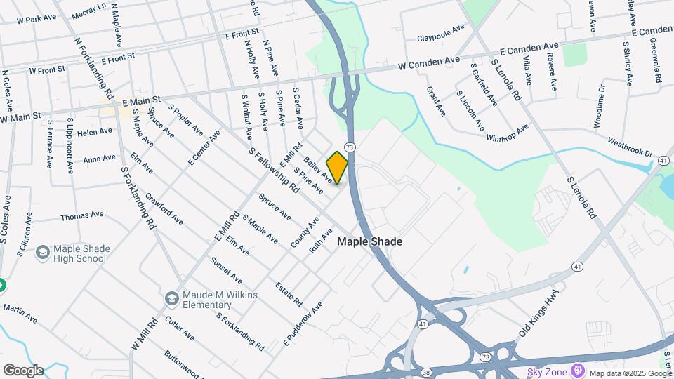 332 Bailey Ave Mapa y Detalles de la Ubicación