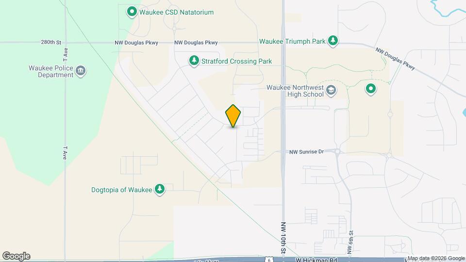 318 NW Charlestown Ln Map and Location Details