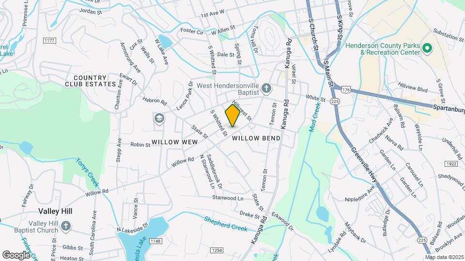 1011 Willow Road Rentals in Hendersonville, NC