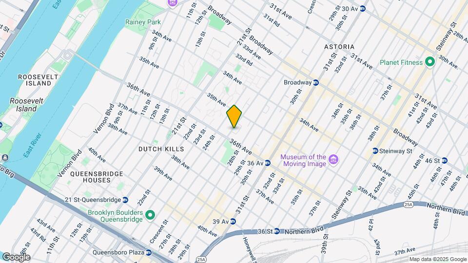 3541 Crescent St Map and Location Details