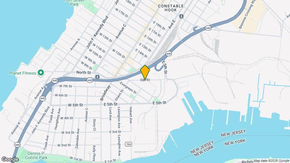 30 Oak St, Unit 104 Map and Location Details