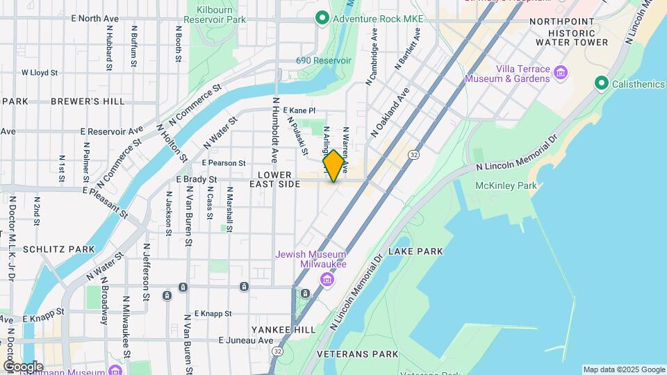 1659 N Warren Ave, Unit upper Mapa y Detalles de la Ubicación