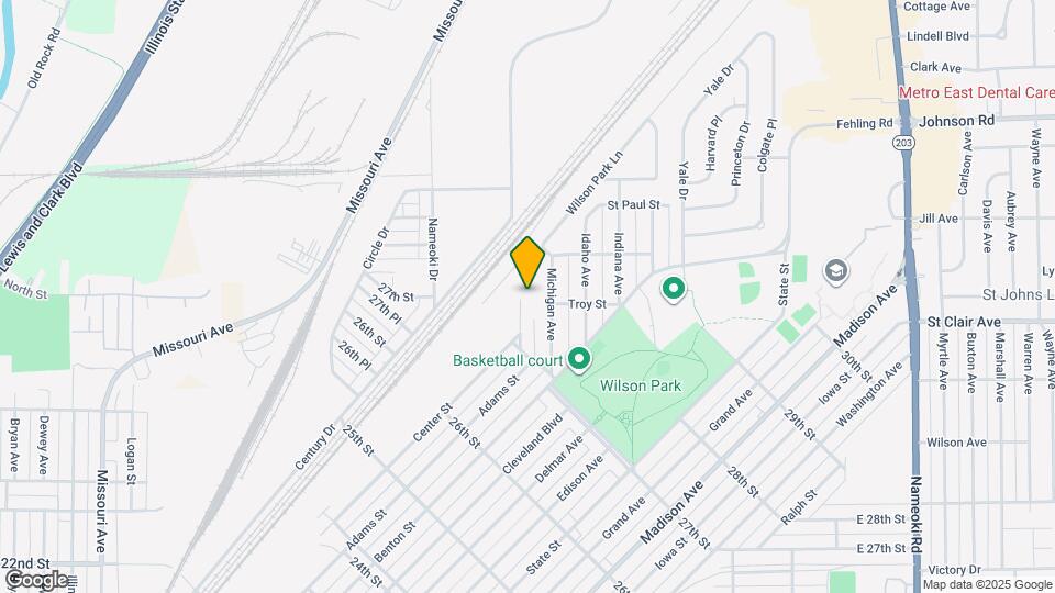 2734 Center St Map and Location Details