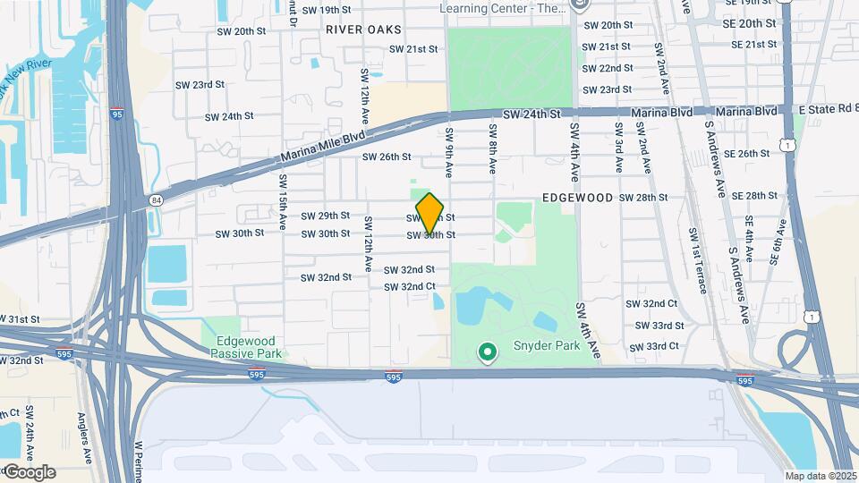 920 SW 30th St Map and Location Details