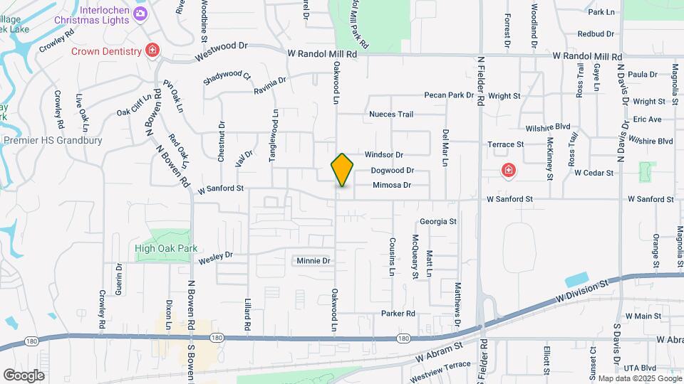 701 Oakwood Ln Map and Location Details