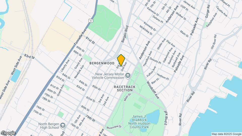 704 90th St Map and Location Details