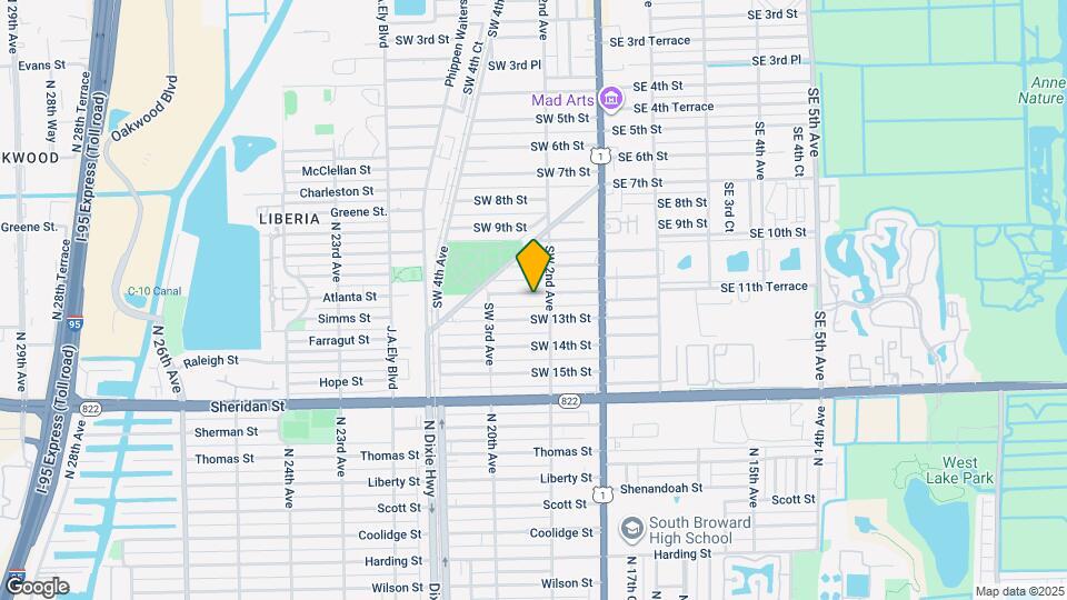 211 SW 12th St Map and Location Details