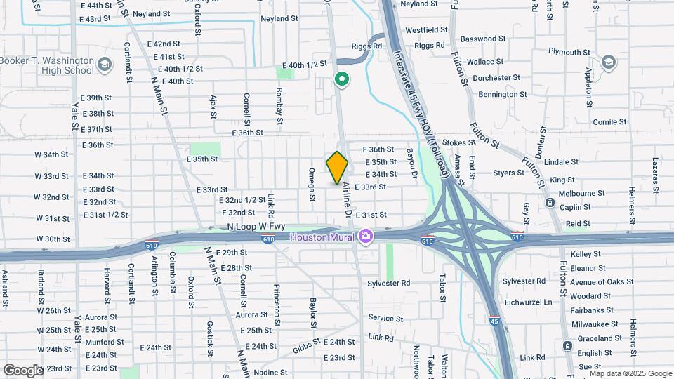 1222 E 33rd St Map and Location Details