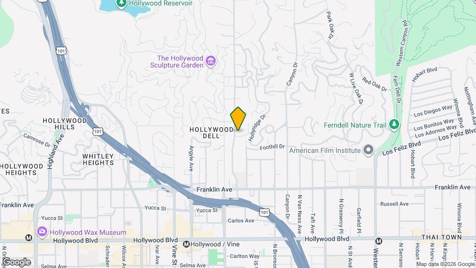 2115 1/2 Beachwood Dr Map and Location Details