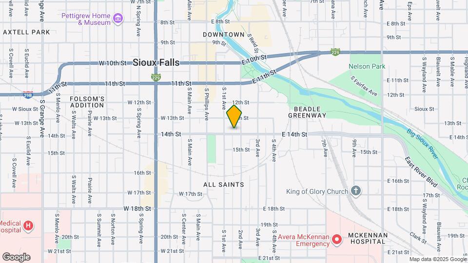 212 E 14th St Mapa y Detalles de la Ubicación