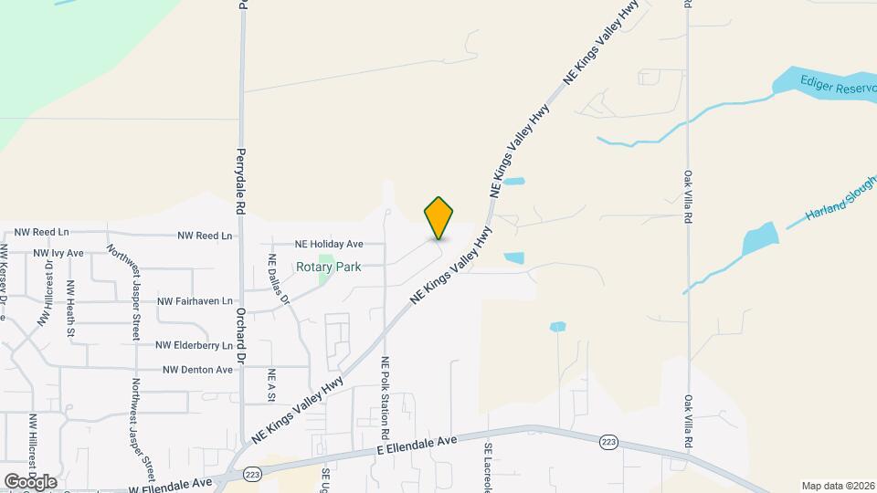 643 NE Kerns Dr Map and Location Details